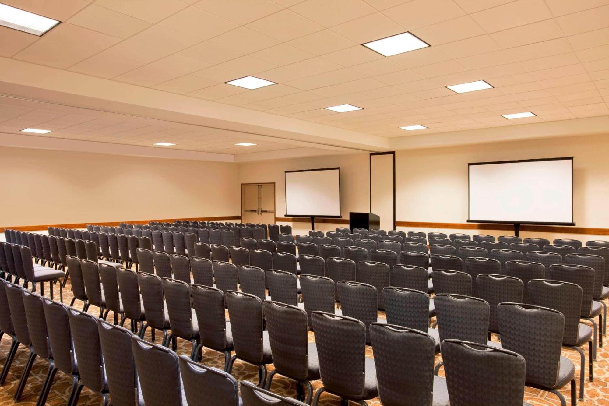 Sheraton Kansas At Crown Center 4* Kansas City